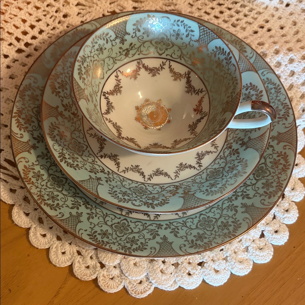 Alka Bavarian Porcelain 3 piece Teacup and Saucer Set with Dessert Plate - Picture 2 of 12